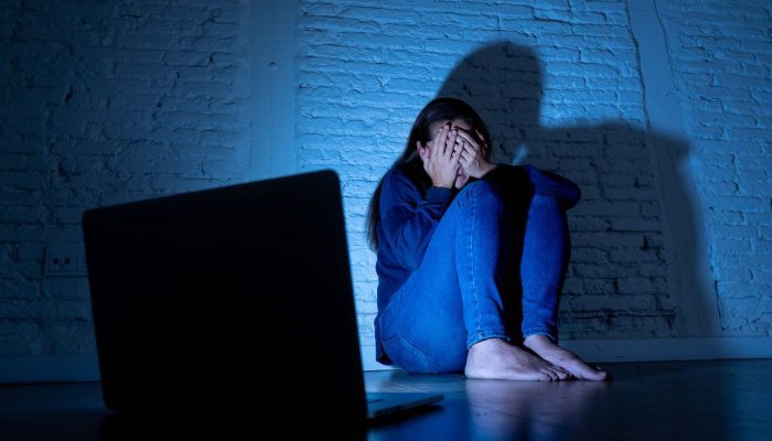 Cyberbullying terhadap ODHIV di Media Sosial: Mengatasi Stigma di Era Teknologi