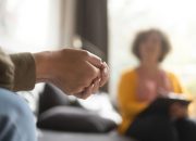 Psikoterapi untuk Rehabilitasi Pecandu Pornografi: Dari Ketergantungan ke Pemulihan