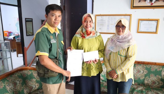 BAZNAS Cirebon Salurkan Bantuan Gizi dan Pendidikan untuk Anak Terdampak HIV-AIDS