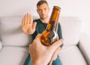 Alkohol & HIV: Kombinasi Mematikan bagi Remaja